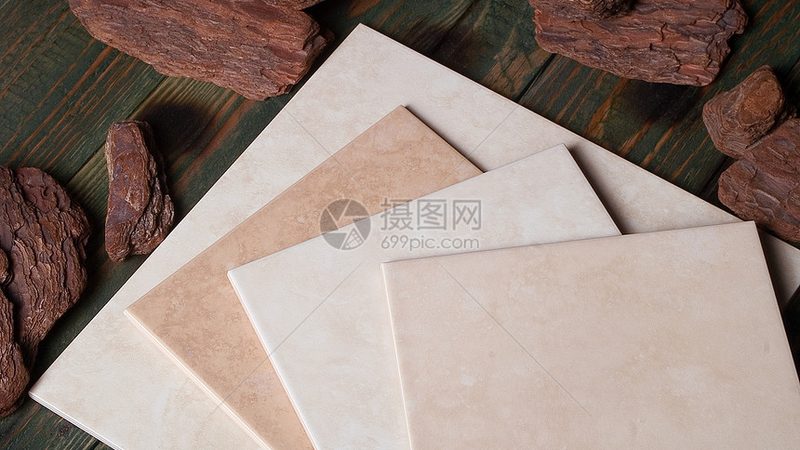 在安装木纹砖时，应注意以下事项：